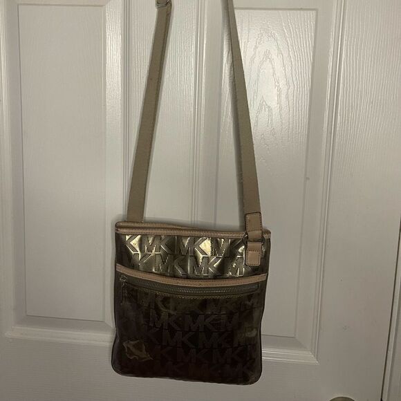 MICHAEL KORS  MIRROR METALLIC LOGO  metallic gold crossbody bag tan leather trim - Picture 5 of 16